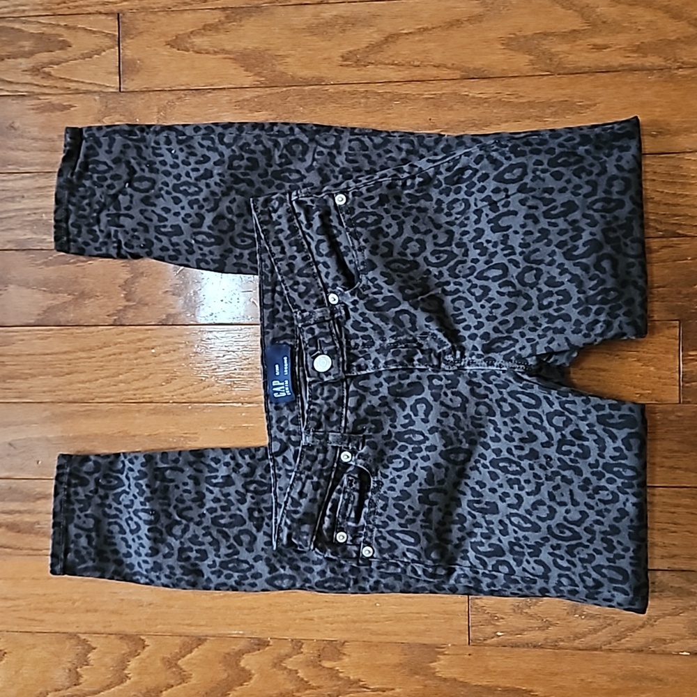 GAP Black and Grey Leopard Print Jeggings